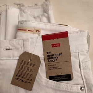 Brand new white Levi jeans